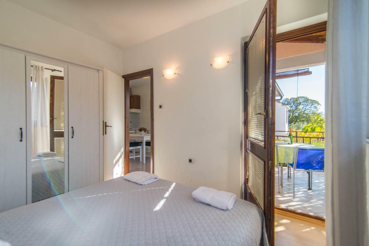 Apartments Ida Sveta Marina Drenje  ภายนอก รูปภาพ